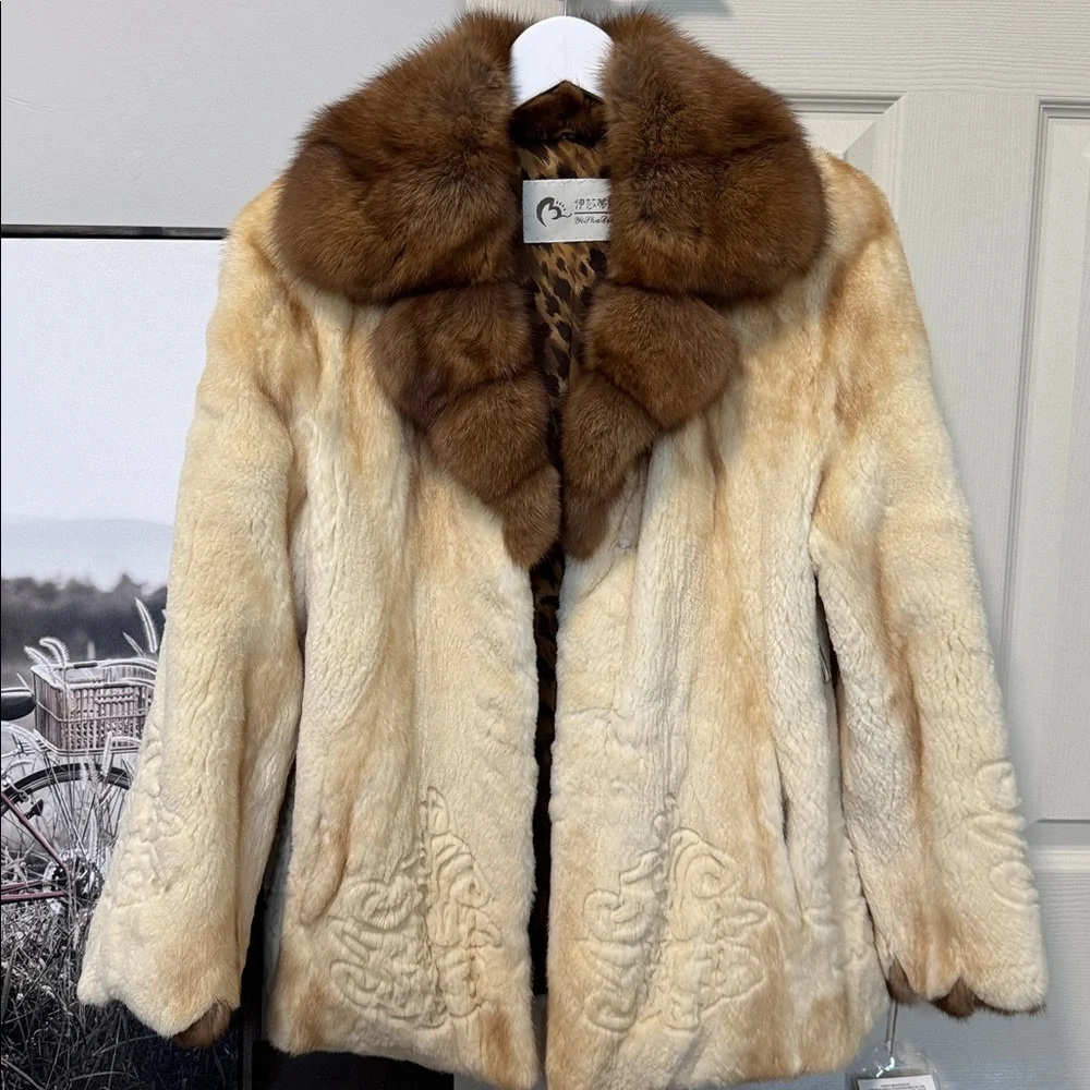Luxurious Elegant Cream 100% Real mink Fur Coat - Picture 4 of 13